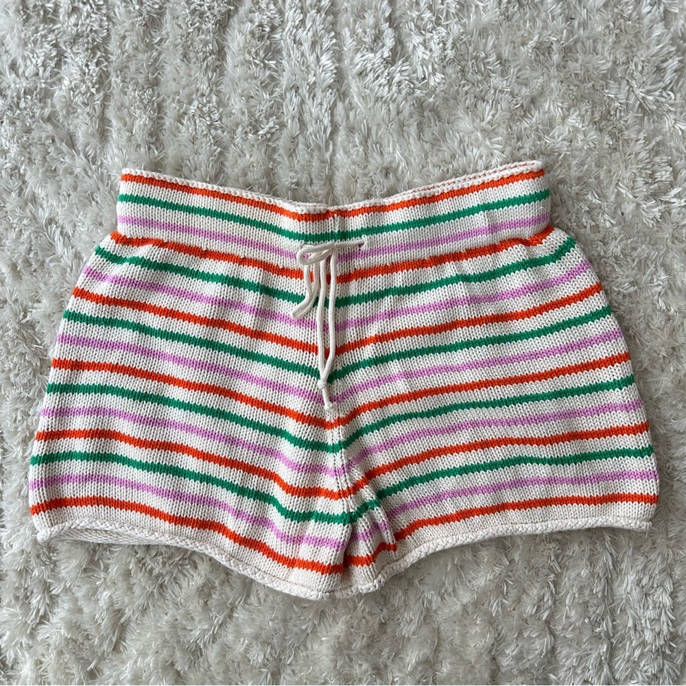 Zara Pink and Green Athletic Shorts with Relaxed Fit